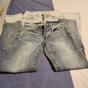 Bundle Of Oliver Logan Jeans